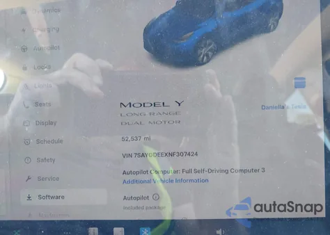 2022 Tesla Model Y Long Range Dual Motor All-Wheel Drive z USA, uszkodzony, nr VIN 7SAYGDEEXNF307424